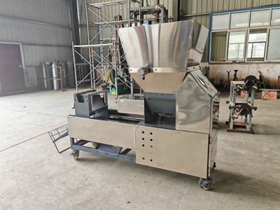 AUTOMATIC MUSHROOM BAGING MACHINE