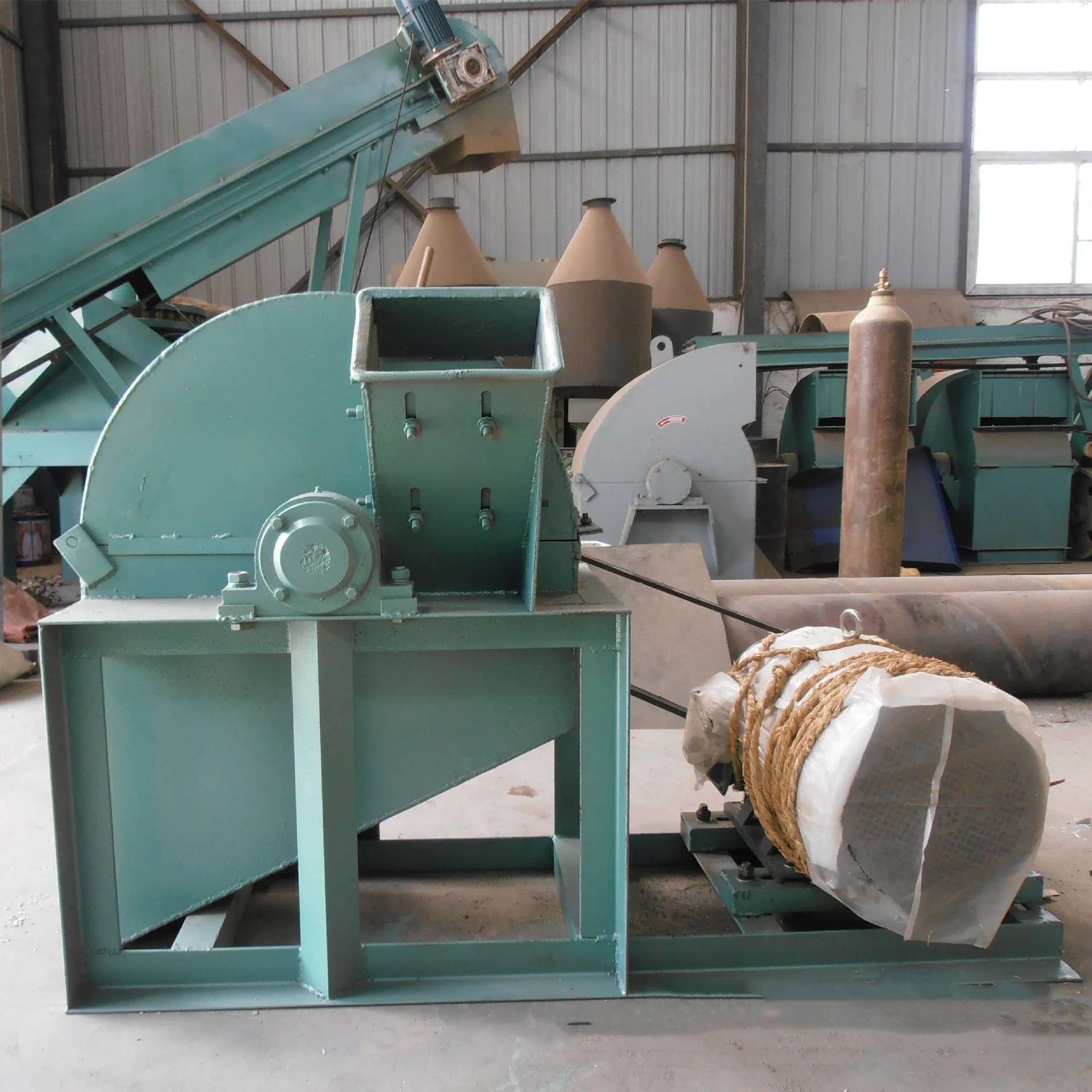 CRXH700A Wood Sawdust Crusher - Image 4